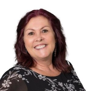 Meet your Posher, Alisa